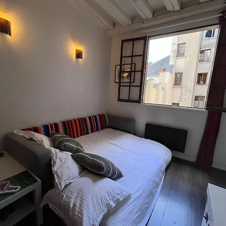 Cosy Studio Heart Of